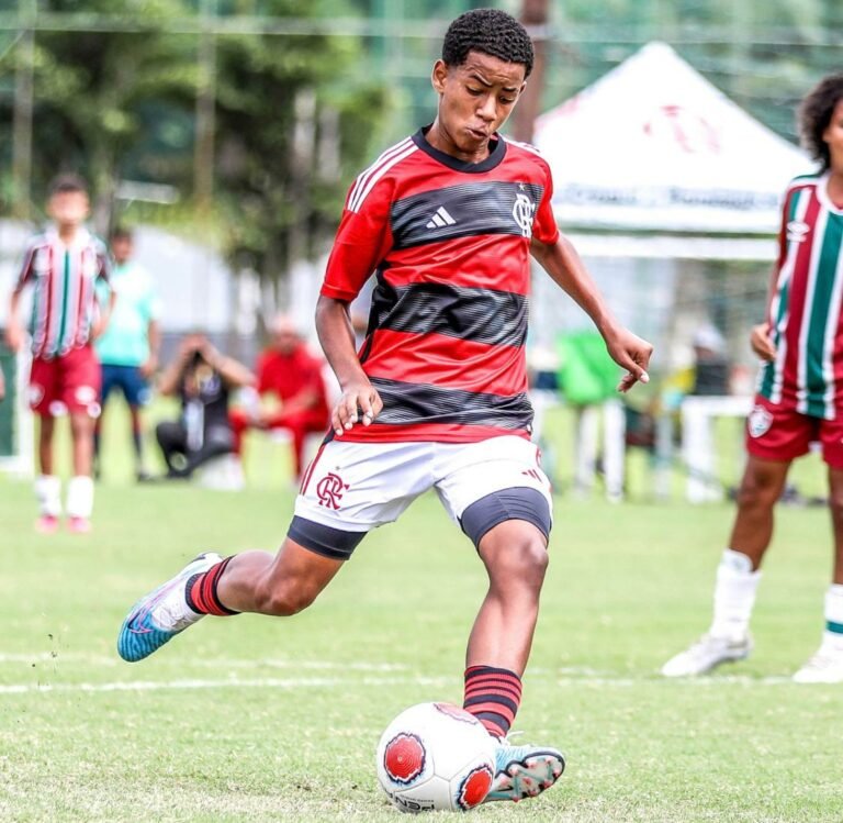 Davi Fraga projeta estreia do time pela Libertadores Sub-14 no Flamengo