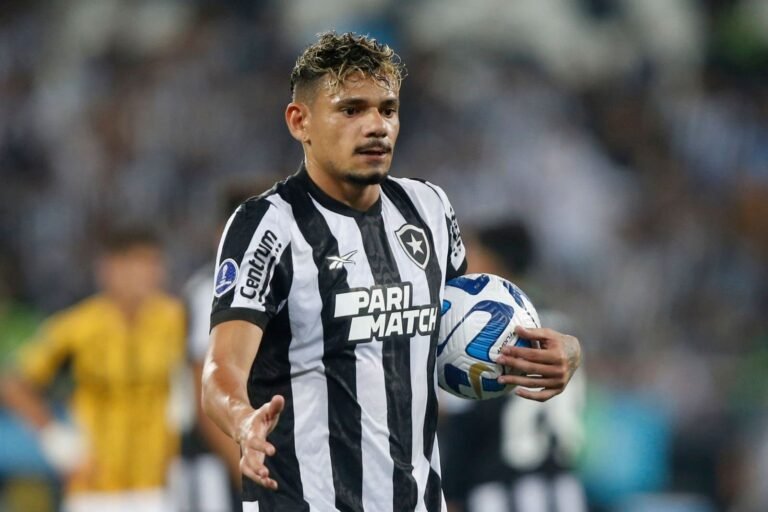 Formador de Tiquinho revela que atacante seria convocado para seleção brasileira