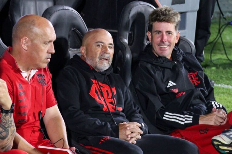 Sampaoli tem multa rescisória superior a R$ 15 milhões no Flamengo