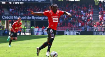 Manchester City tem acordo com Doku e tenta liberação junto ao Rennes