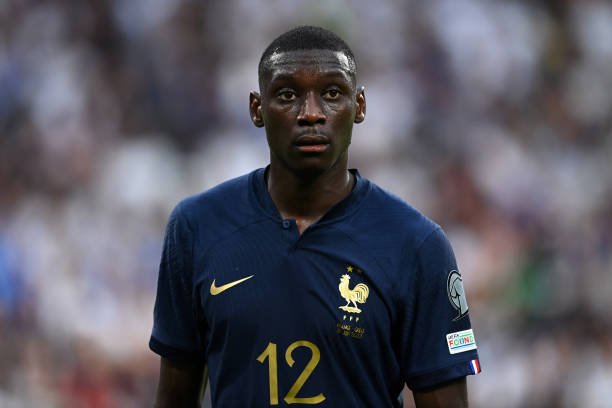 PSG mira contratação de dois atacantes franceses antes do fim da janela
