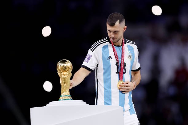 Clube espanhol ofereceu volante campeão da Copa do Mundo ao Barcelona em troca de jogador