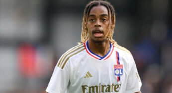 PSG acerta contratação de atacante destaque do Lyon