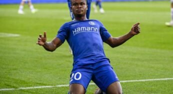 Tottenham encaminha acerto com atacante nigeriano Gift Orban