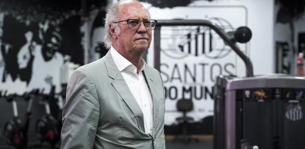 Após denúncia de importunação sexual, Falcão pede demissão do Santos