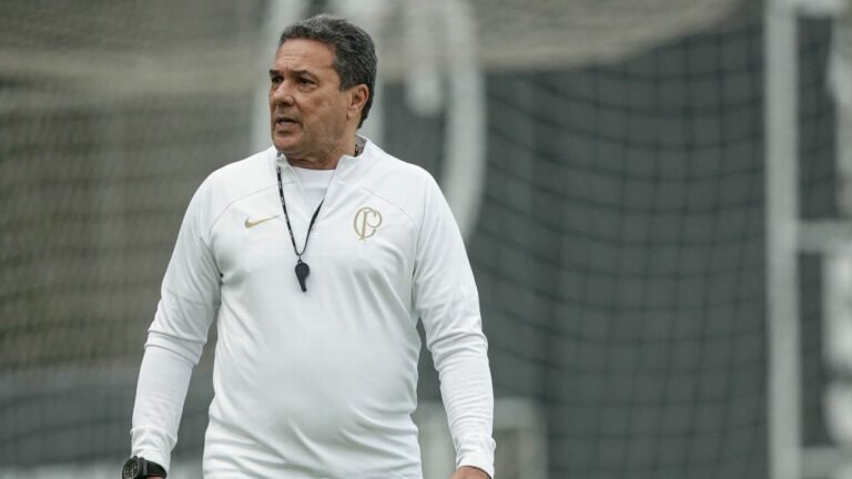 Luxemburgo acumula sequência positiva e mira recorde de Tite no Corinthians