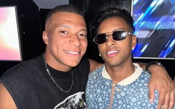 Rodrygo, do Real Madrid, posta foto com Mbappé e agita torcedores