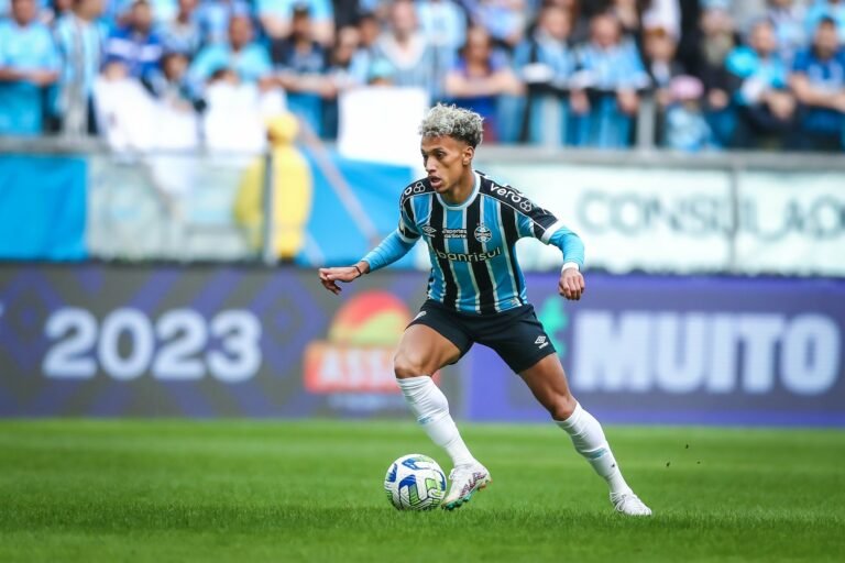 Bitello aceita proposta do Dínamo Moscou e deve deixar o Grêmio