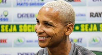 Renato Portaluppi se agrada com possível chegada de Deyverson ao Grêmio