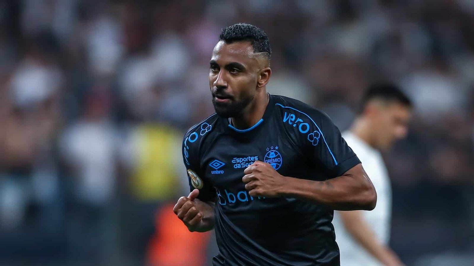 Permanência de Everton Galdino no Grêmio é pedido especial de Renato Portaluppi