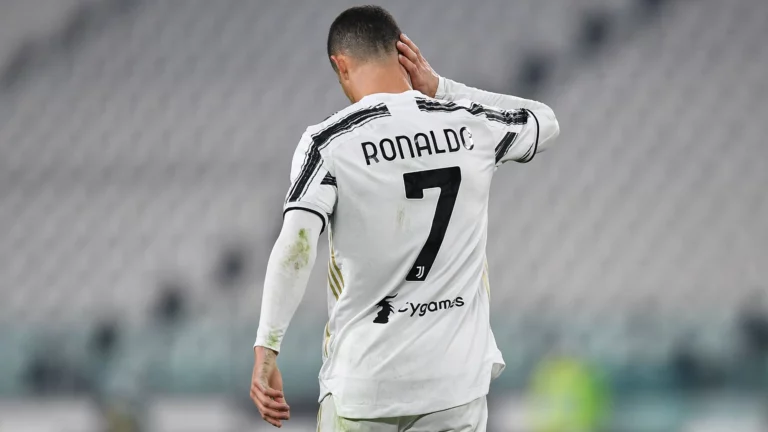 Cristiano Ronaldo cobra Juventus na justiça
