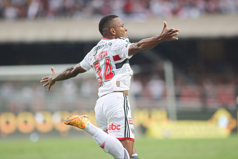 CSKA tem problema em acordo com São Paulo na FIFA e negociação com Wellington mela