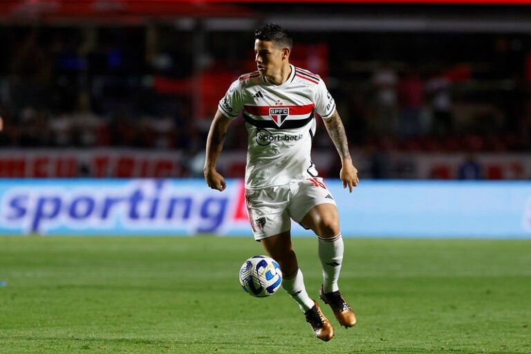 James Rodríguez assume culpa pela eliminação do São Paulo na Sul-Americana