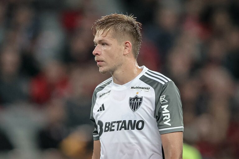 Atlético negocia a prorrogação do contrato de Bruno Fuchs por mais um ano