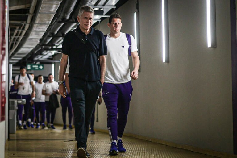 Cruzeiro vai treinar longe da Toca da Raposa para blindar equipe de pressão