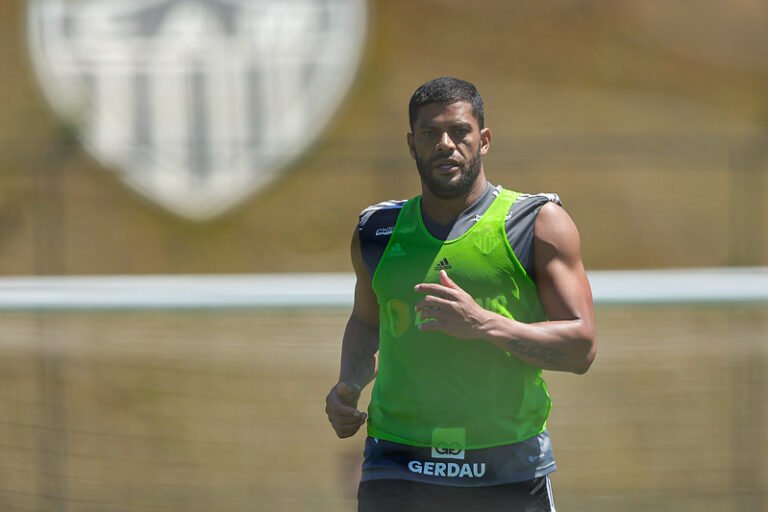 De volta após suspensão, Hulk encara jejum de cinco jogos sem marcar pelo Atlético