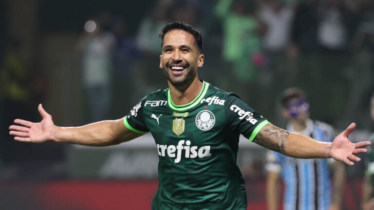 Palmeiras recusa proposta de clube mexicano pelo zagueiro Luan