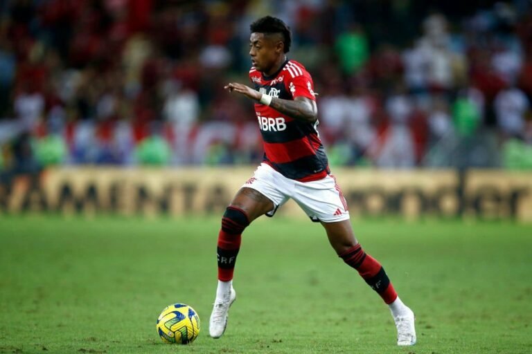 Grêmio sinaliza interesse por Bruno Henrique, em fim de contrato no Flamengo