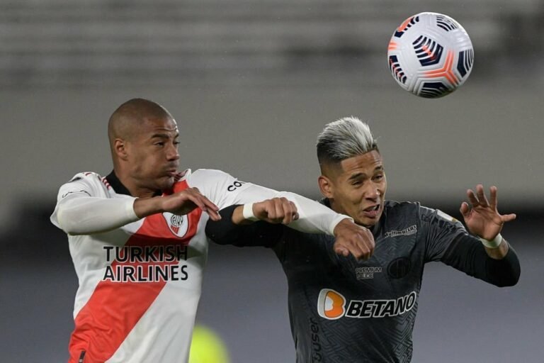 Flamengo tem Matías Zaracho e Nicolás de La Cruz como alvos para 2024