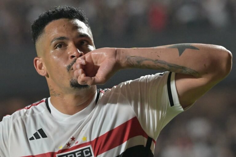 Camisa 10 do São Paulo, Luciano recusa oferta do Damac Saudi Club, da Arábia Saudita