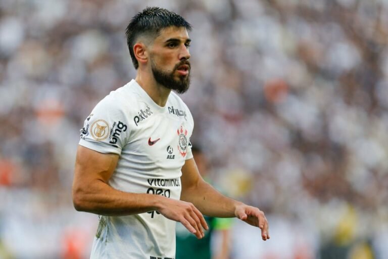 Alvo do Flamengo, Bruno Méndez é o quarto jogador mais valioso do Corinthians