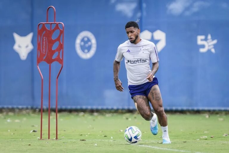 Sete meses após lesão, Wesley Gasolina inicia trabalhos físicos e se aproxima de retorno no Cruzeiro