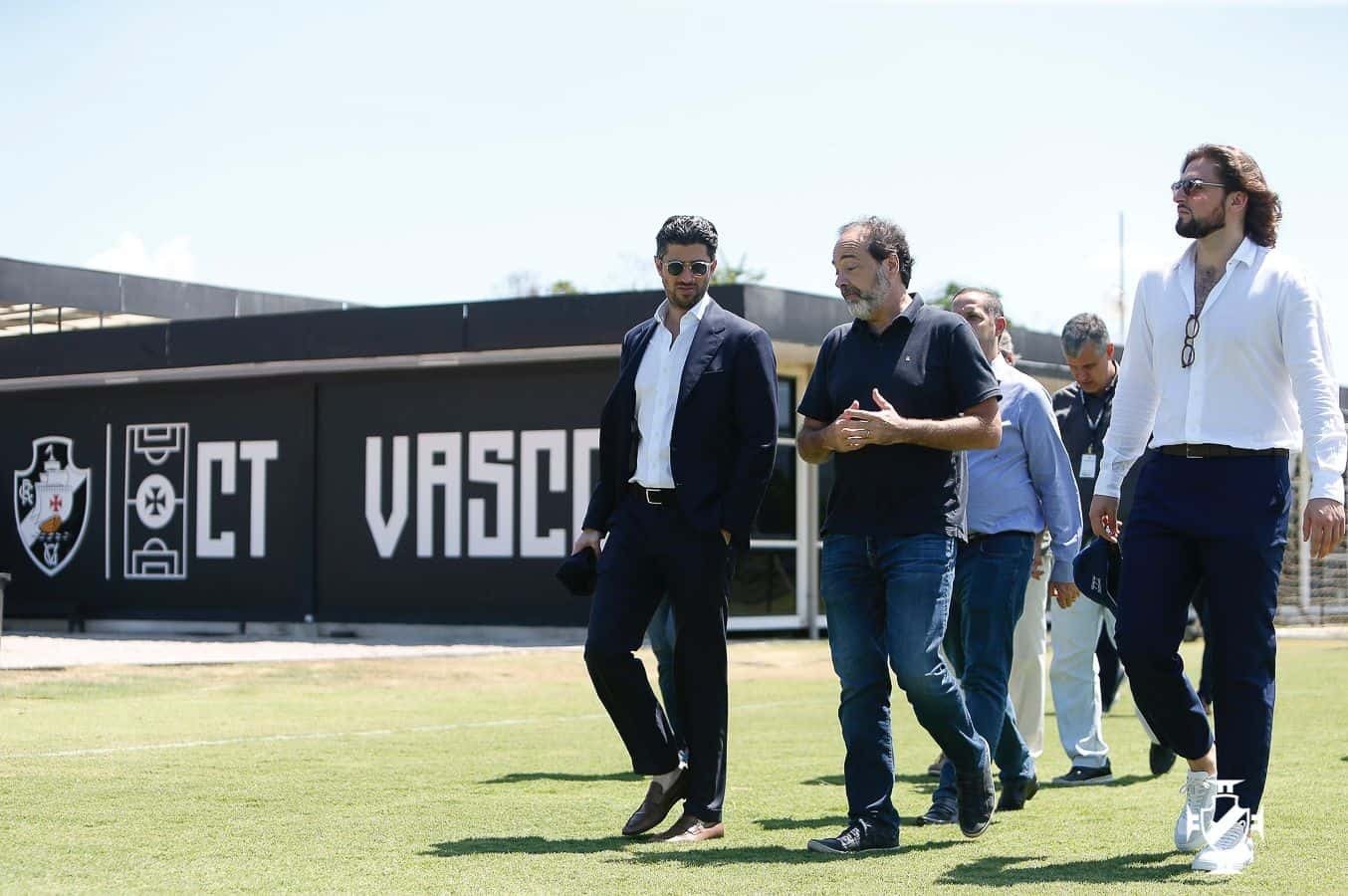 Dono do Vasco negocia compra do Everton, da Inglaterra