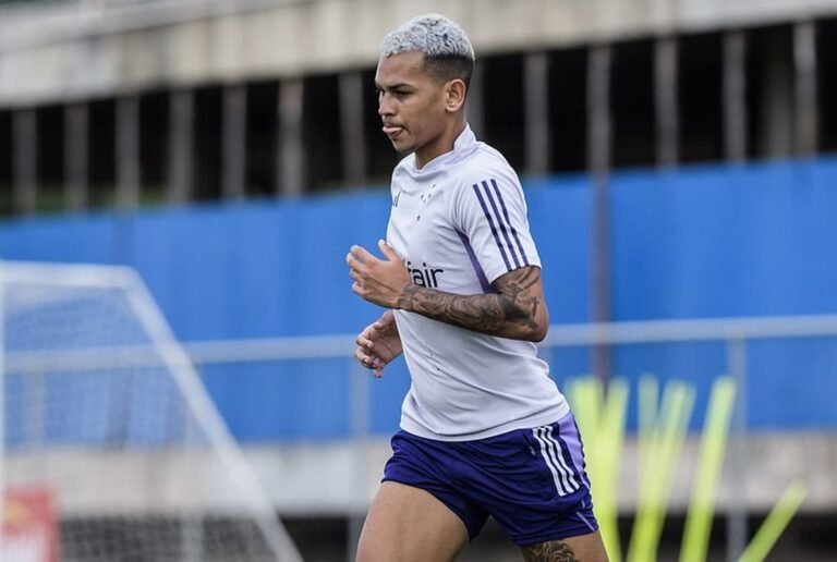 Zé Ricardo explica situação de Fernando Henrique no Cruzeiro e garante: “A gente conta com ele”