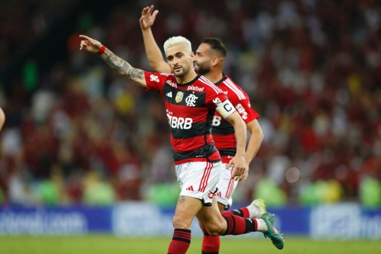 Prioridade do Flamengo em 2023 é assegurar vaga na Libertadores e não reformulação