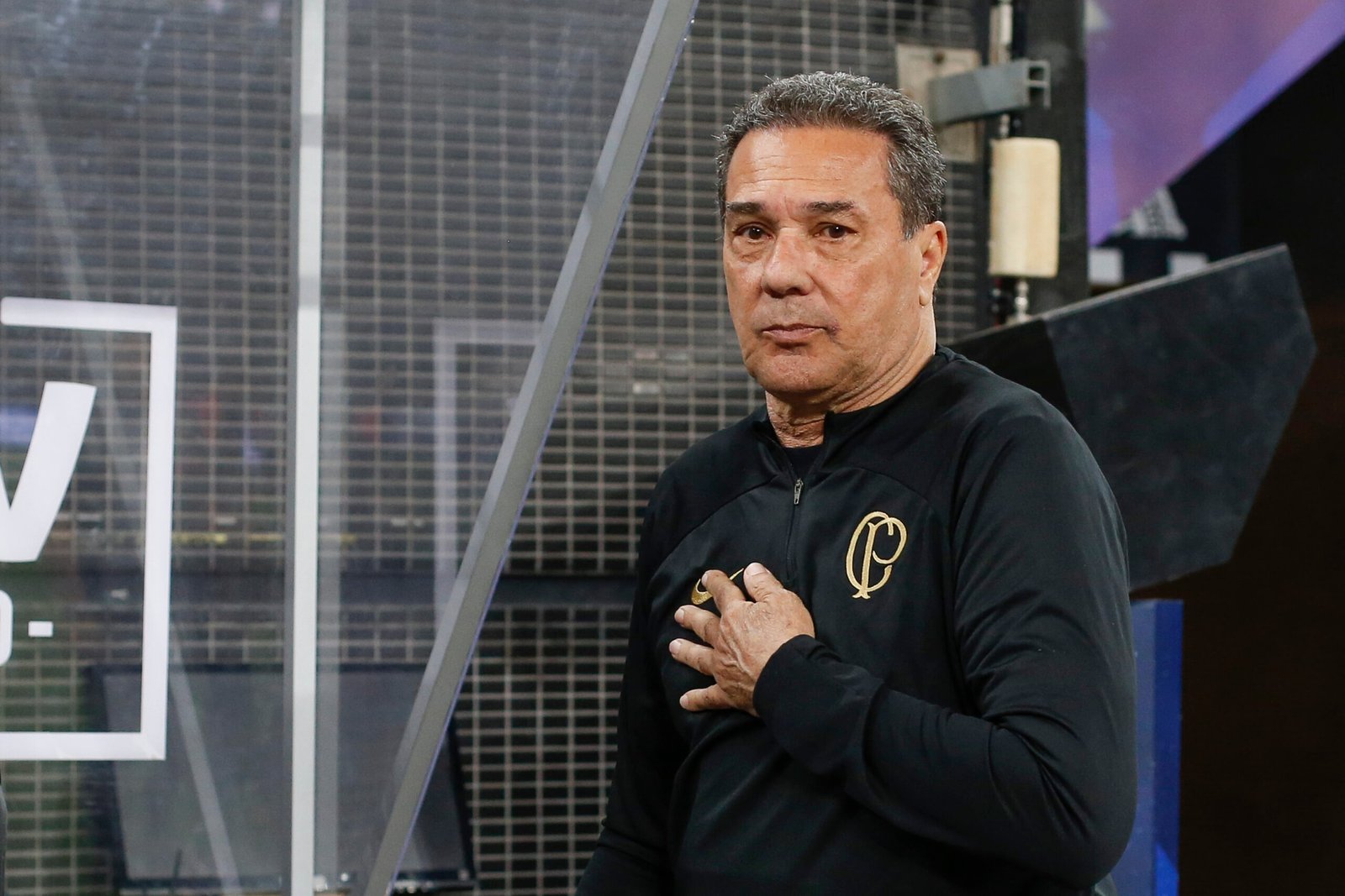 Corinthians anuncia demissão de Vanderlei Luxemburgo; Tite é o principal alvo