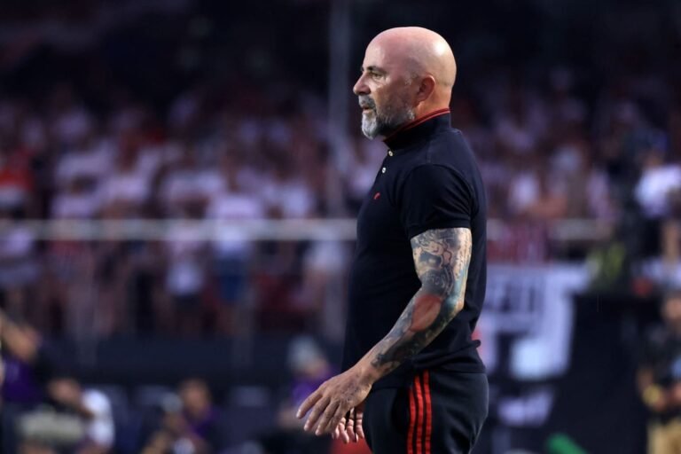 Flamengo precisará pagar multa rescisória milionária com demissão de Sampaoli