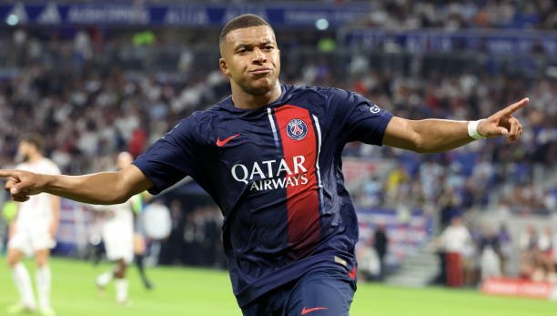 Real Madrid quer incluir cláusula contra Arábia Saudita em contrato de Kylian Mbappé