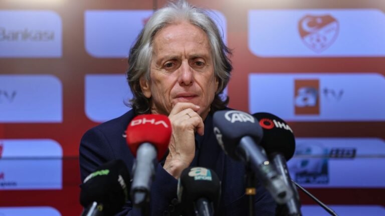 Favoritos para substituir Sampaoli, Jorge Jesus e Tite sofrem resistência no Flamengo