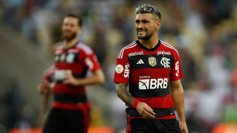 Arrascaeta e Luiz Araújo evoluem, mas seguem como dúvida para final da Copa do Brasil