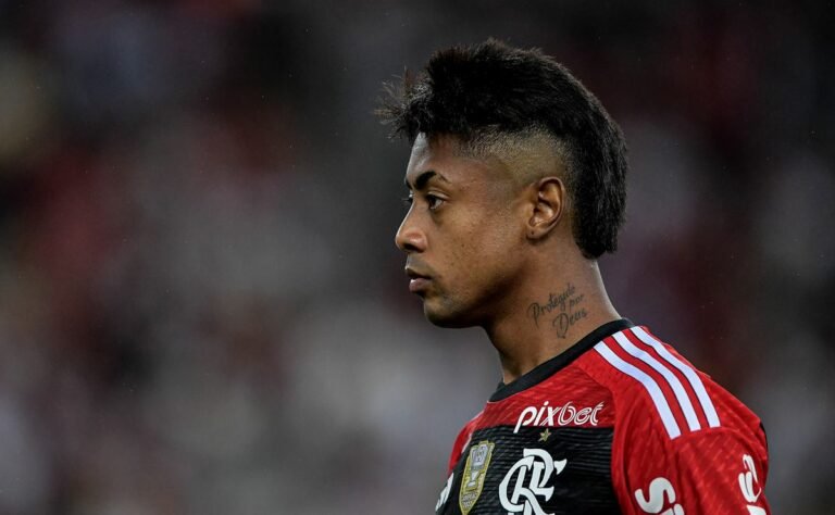 São Paulo se assusta com valores e descarta contratação de Bruno Henrique
