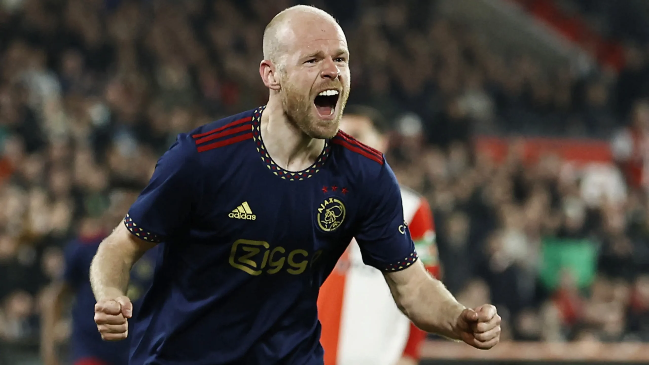 Davy Klaassen assina com a Inter de Milão