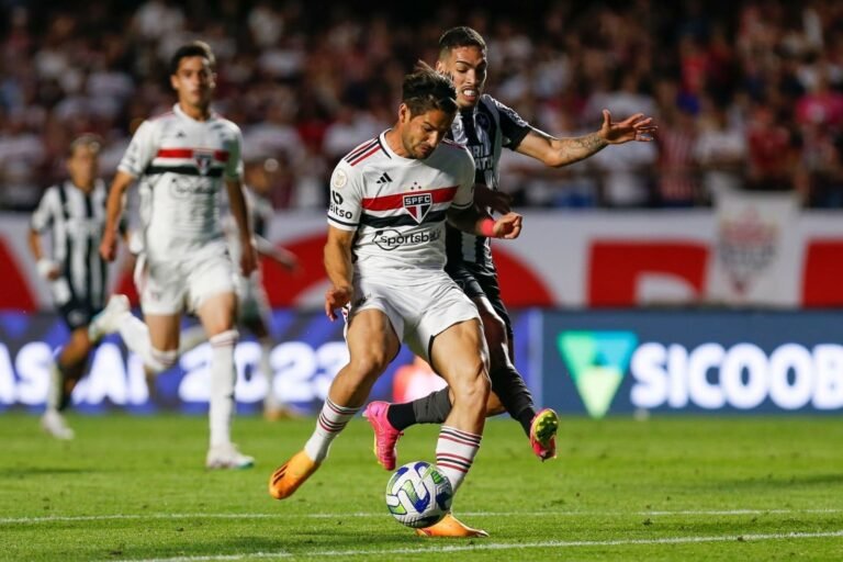 Dorival Júnior explica falta de oportunidades para Alexandre Pato no São Paulo