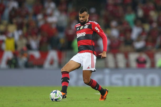 Fabrício Bruno terá descanso após 14 jogos seguidos como titular