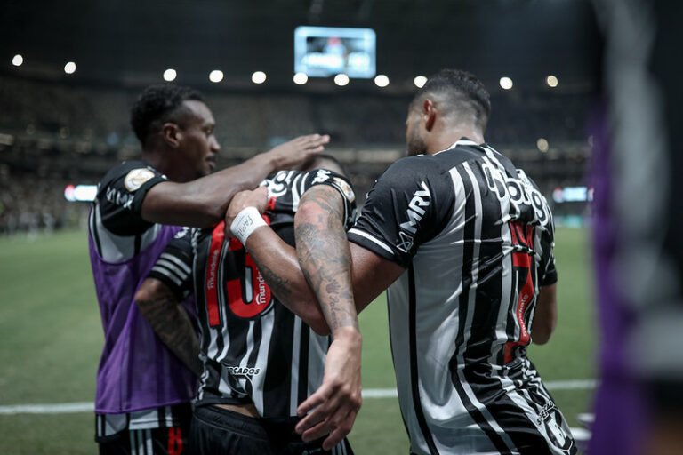 Chances do Atlético de ser campeão Brasileiro aumentaram após empate entre Botafogo e Fortaleza