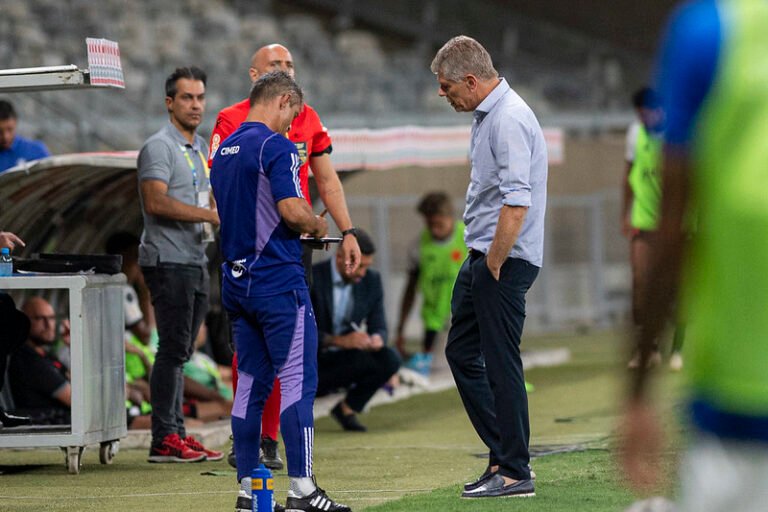 Paulo Autuori explica falta de oportunidades a Fernando, joia da base do Cruzeiro