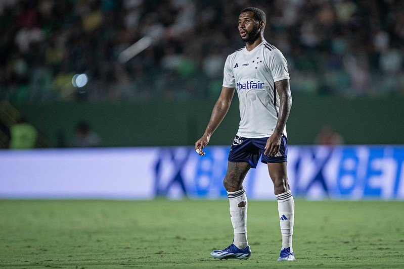 Wesley, do Cruzeiro, sofre lesão no ombro e está fora do restante da temporada