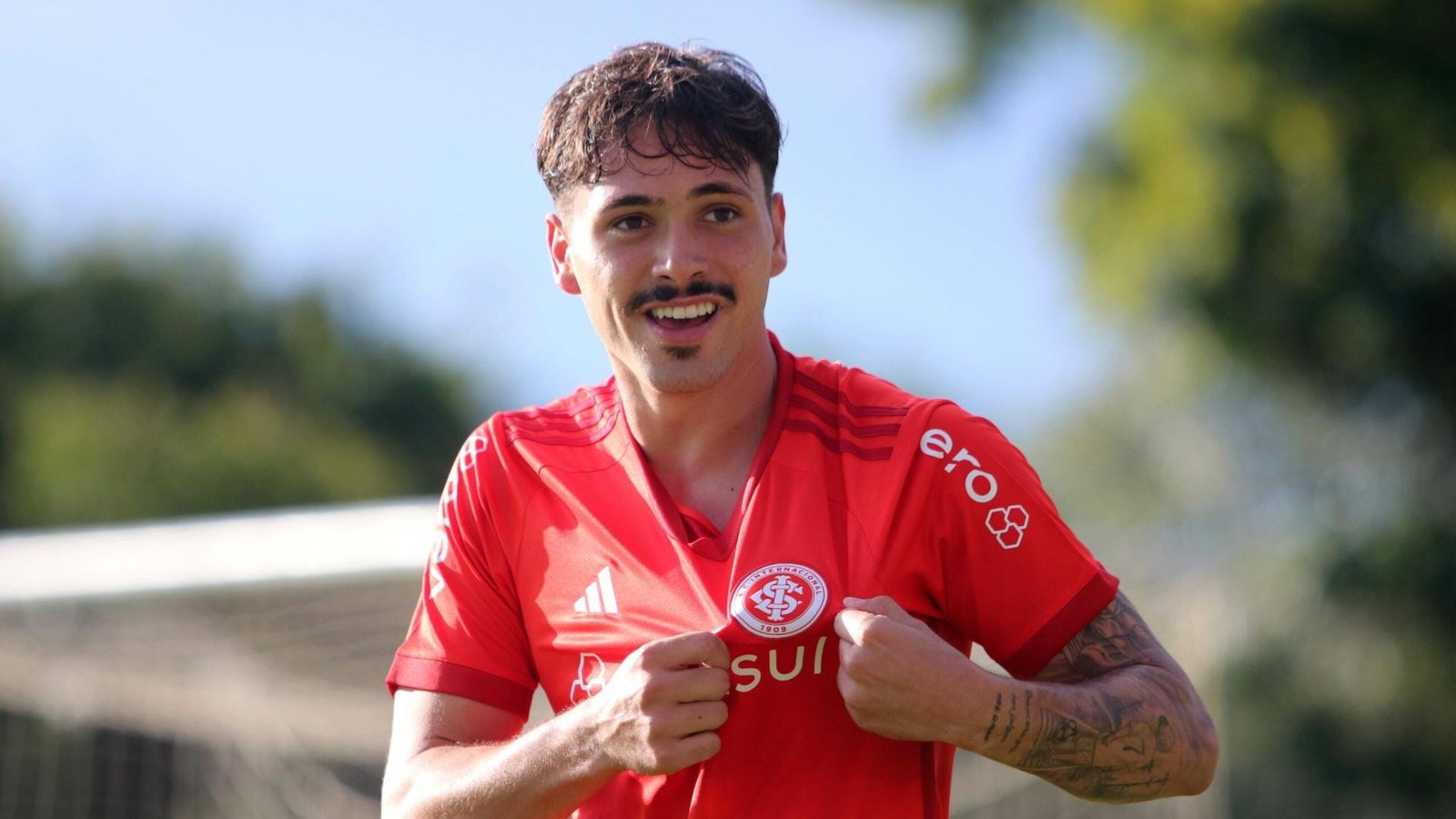 Atalanta volta a demonstrar interesse em Maurício, do Internacional