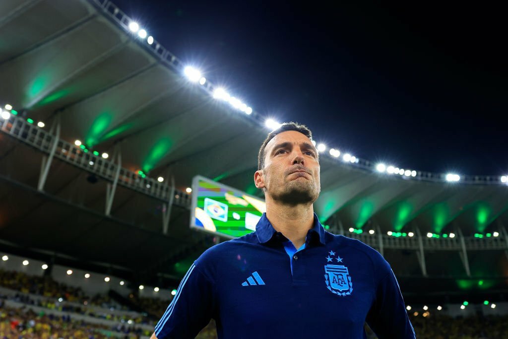 Possível saída de Scaloni da Argentina seria motivada por desgaste interno
