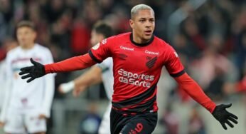 Deco, diretor esportivo do Barcelona, admite possibilidade de chegada de Vitor Roque em janeiro