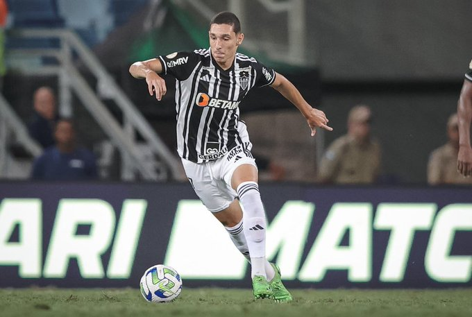 Atlético exerce direito de compra de Paulo Vitor, jovem promessa de 19 anos