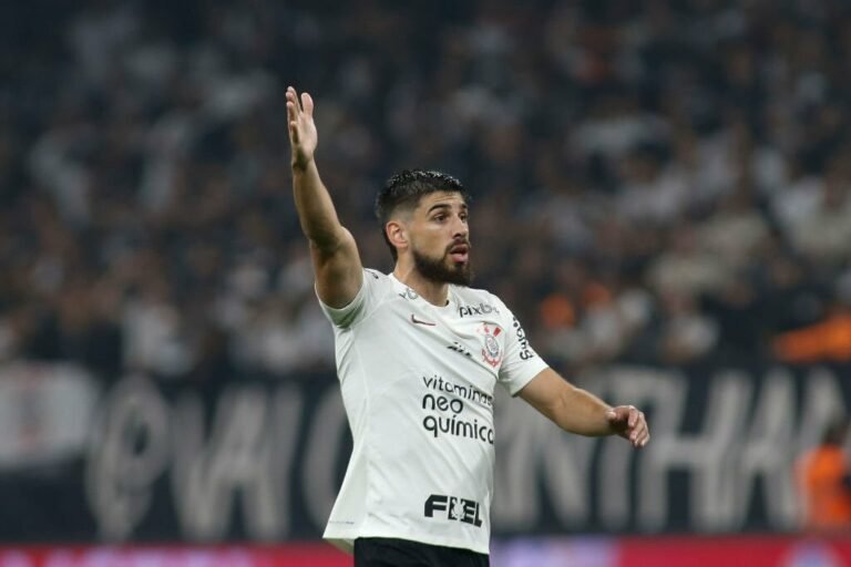 Bruno Méndez aguarda fim de contrato com Corinthians para anunciar novo clube