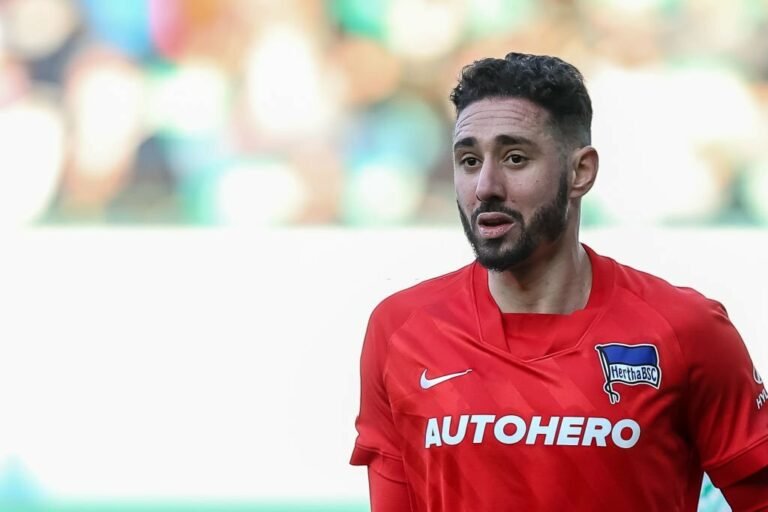 Cruzeiro tem interesse na contratação de Ishak Belfodil, atacante argelino