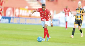 Botafogo demonstra interesse em lateral-esquerdo destaque da Série B