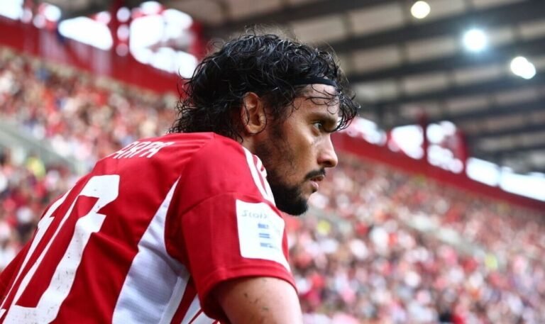 Atlético não desiste de Gustavo Scarpa, mas segue sem nova proposta pelo meia