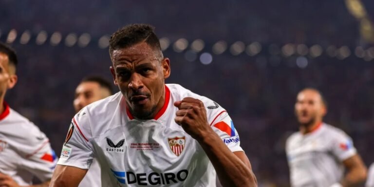 Cruzeiro apresenta proposta por Fernando, do Sevilla